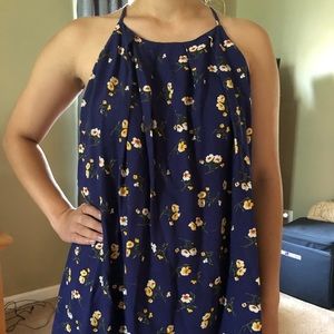 Francesca’s blue flowy floral tank